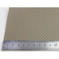 Автомобільний шкірзам перфорований Mercedes 30520р бежевий, на тканинній основі, ширина 1,40 м, Туреччина