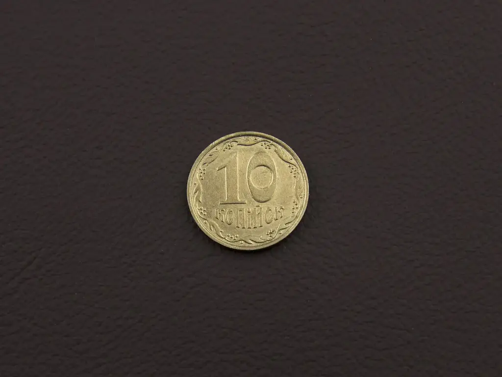 Автомобільний шкірозамінник шоколадний K82, на тканинній основі (ширина 160 см)