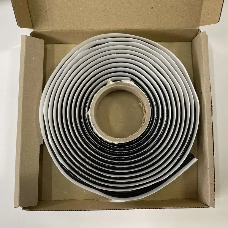 Герметизуючий бутиловий шнур STK Butyl Cord 6мм (3.6 м) чорний