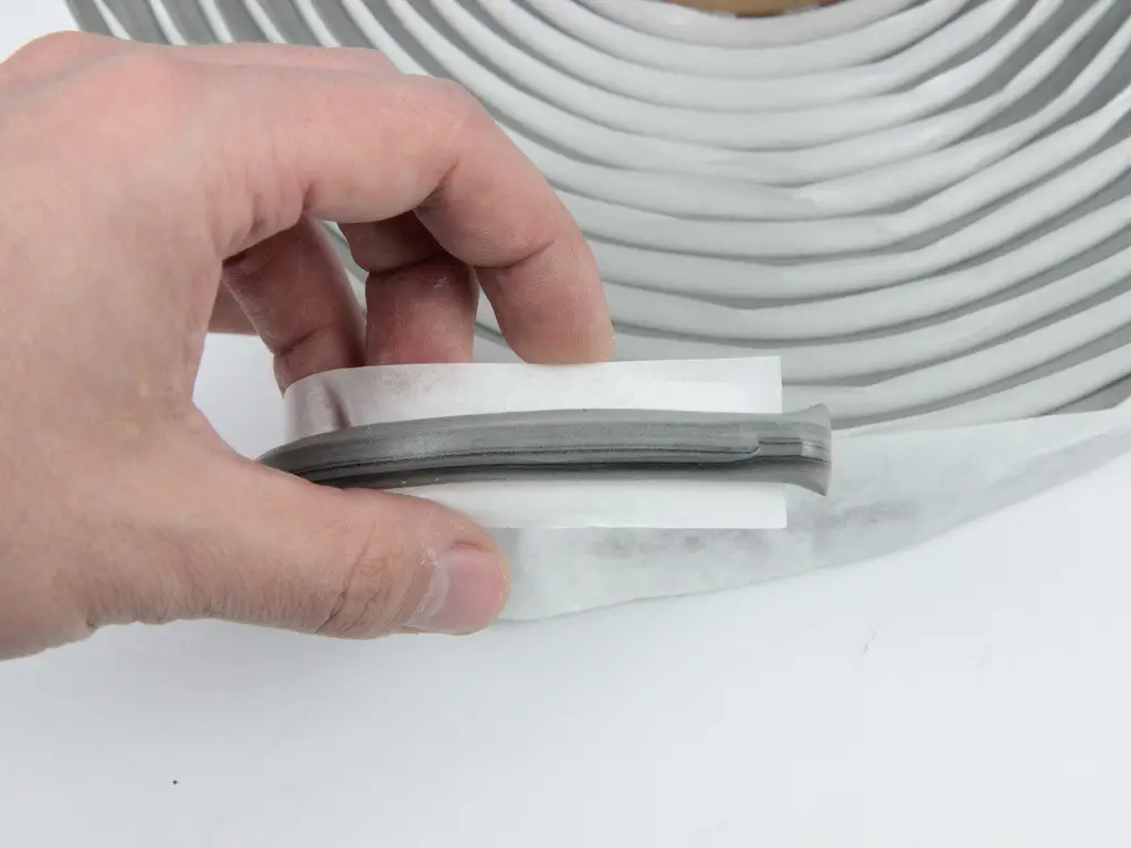 Герметизуючий бутиловий шнур STK Butyl Cord 9мм (2.3 м) Сірий