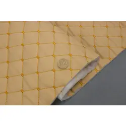 Шкірзам стьобаний бежевий «Ромб» (прошитий темно-золотою ниткою) дубльований синтепоном і флізеліном, ширина 1,35м