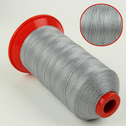 Нитка POLYART (ПОЛІАРТ) N15 2220 світло-сіра, для пошиття чохлів на автомобільні сидіння і кермо, 1000м