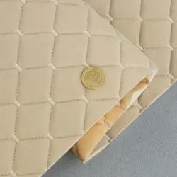 Велюр Venus стьобаний «Бежевий Ромб прошитий світло-бежевою ниткою» на поролоні 6мм та флізеліні, ширина 140см