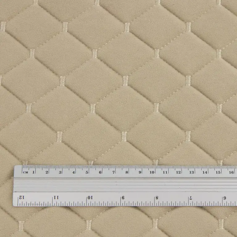 Стьобаний велюр Венус «Бежевий Ромб прошитий світло-бежевою ниткою» на поролоні 6мм – преміальний оббивний матеріал
