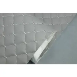 Шкірзам стьобаний світло-сірий «Ромб» (прошитий світло-сірою ниткою) дубльований синтепоном і флізеліном, ширина 1,35 м