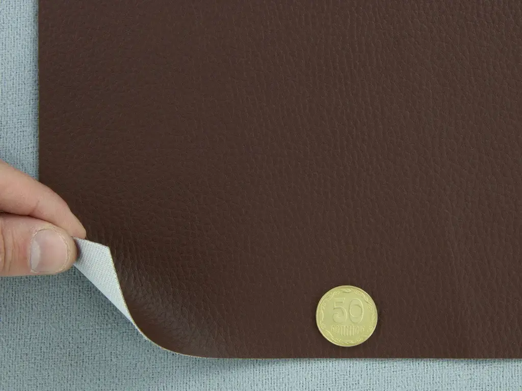 Шкірзам С-13, темно-коричневий, ширина 1.39 м – елегантний та практичний матеріал для меблів