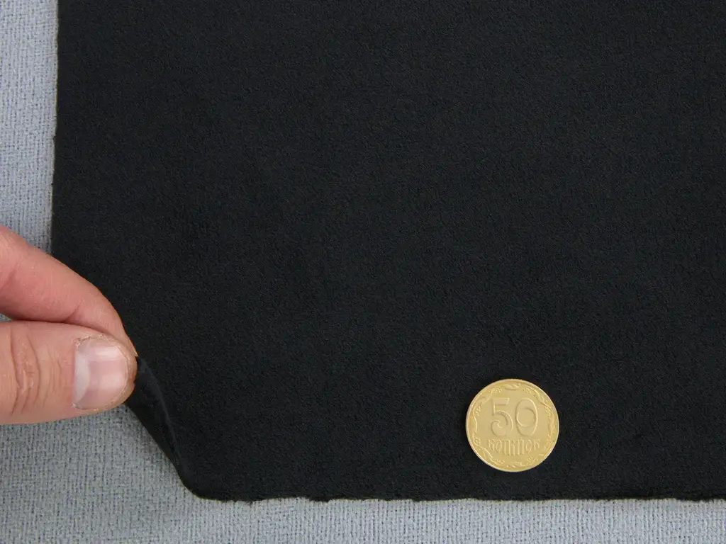 Автовелюр чорний LIRA-17020 без основи для перетяжки пластикових деталей