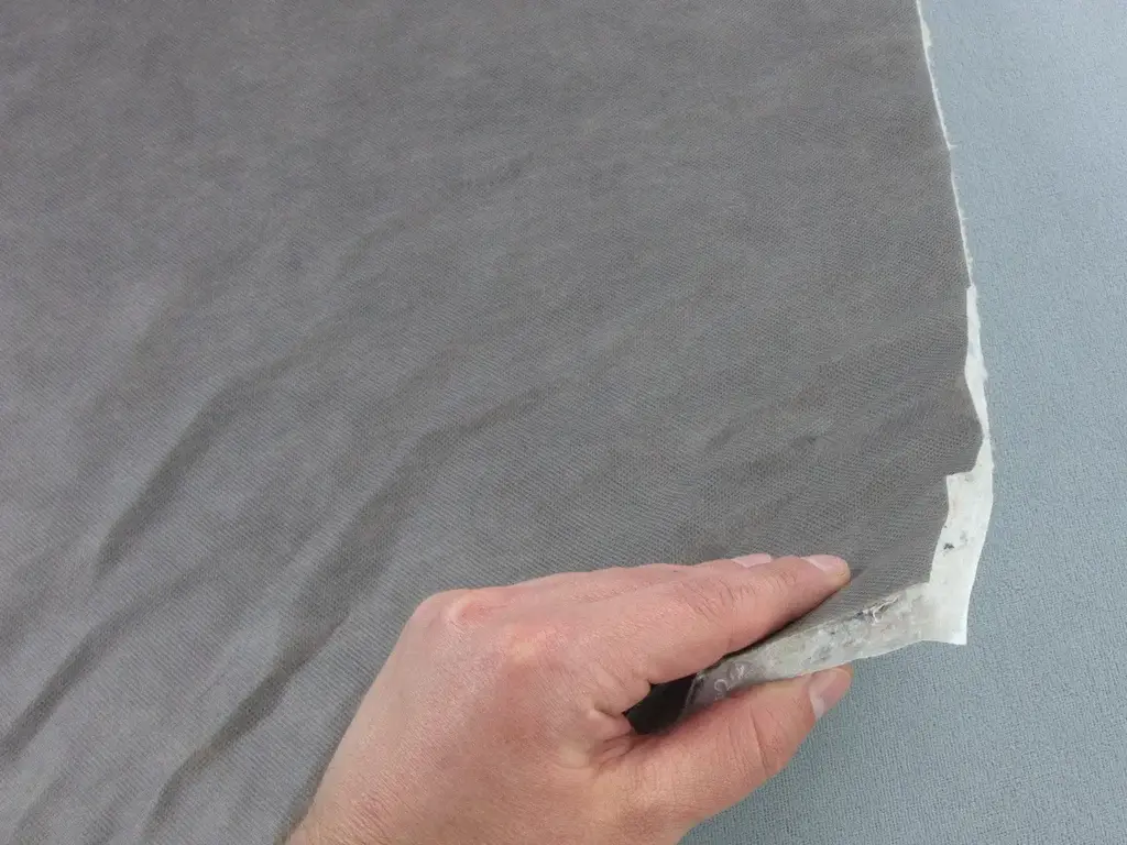 Шумоізоляційна повсть НФВ з флізеліном та нетканим шаром, товщина 12мм, лист 150х100см самоклеюча