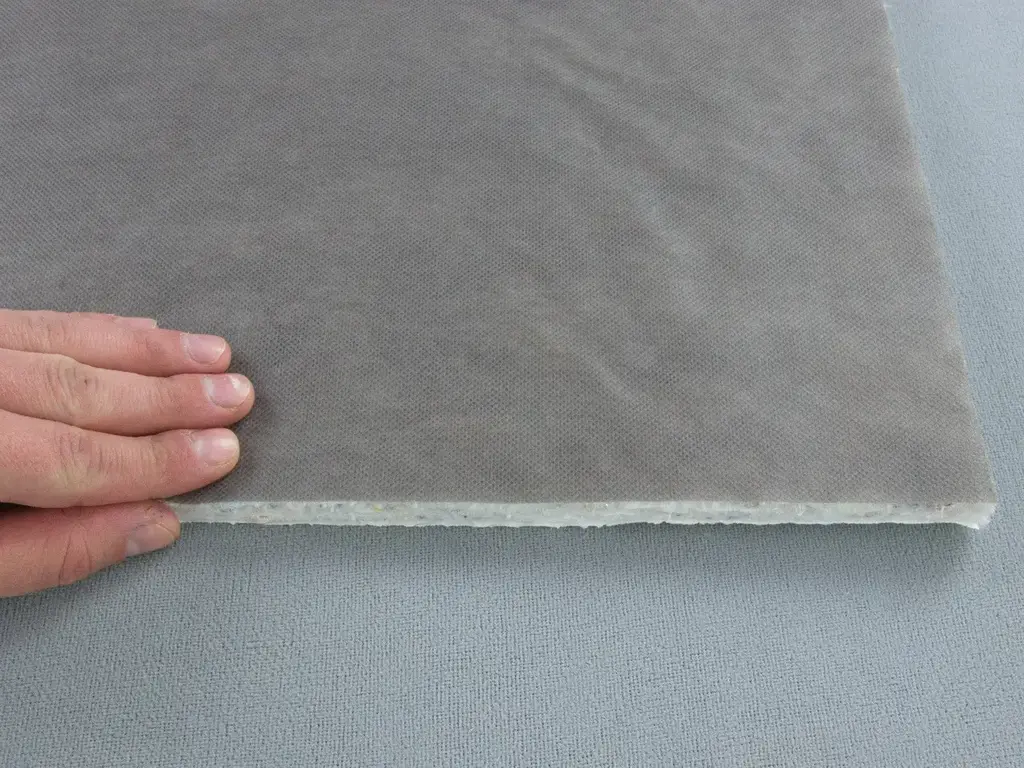 Шумоізоляційна повсть НФВ з флізеліном та нетканим шаром, товщина 12мм, лист 50х100см самоклеюча