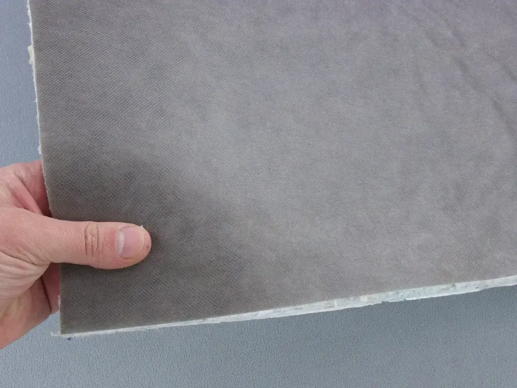 Шумоізоляційна повсть НФВ з флізеліном та нетканим шаром, товщина 12мм, лист 75х100см самоклеюча