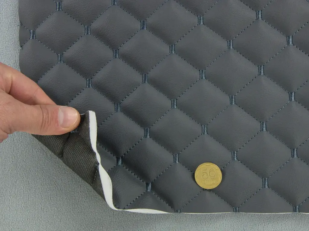 Стьобаний шкірзам Maldive "Ромб темно-сірий" з антрацитовою ниткою, на поролоні 7 мм